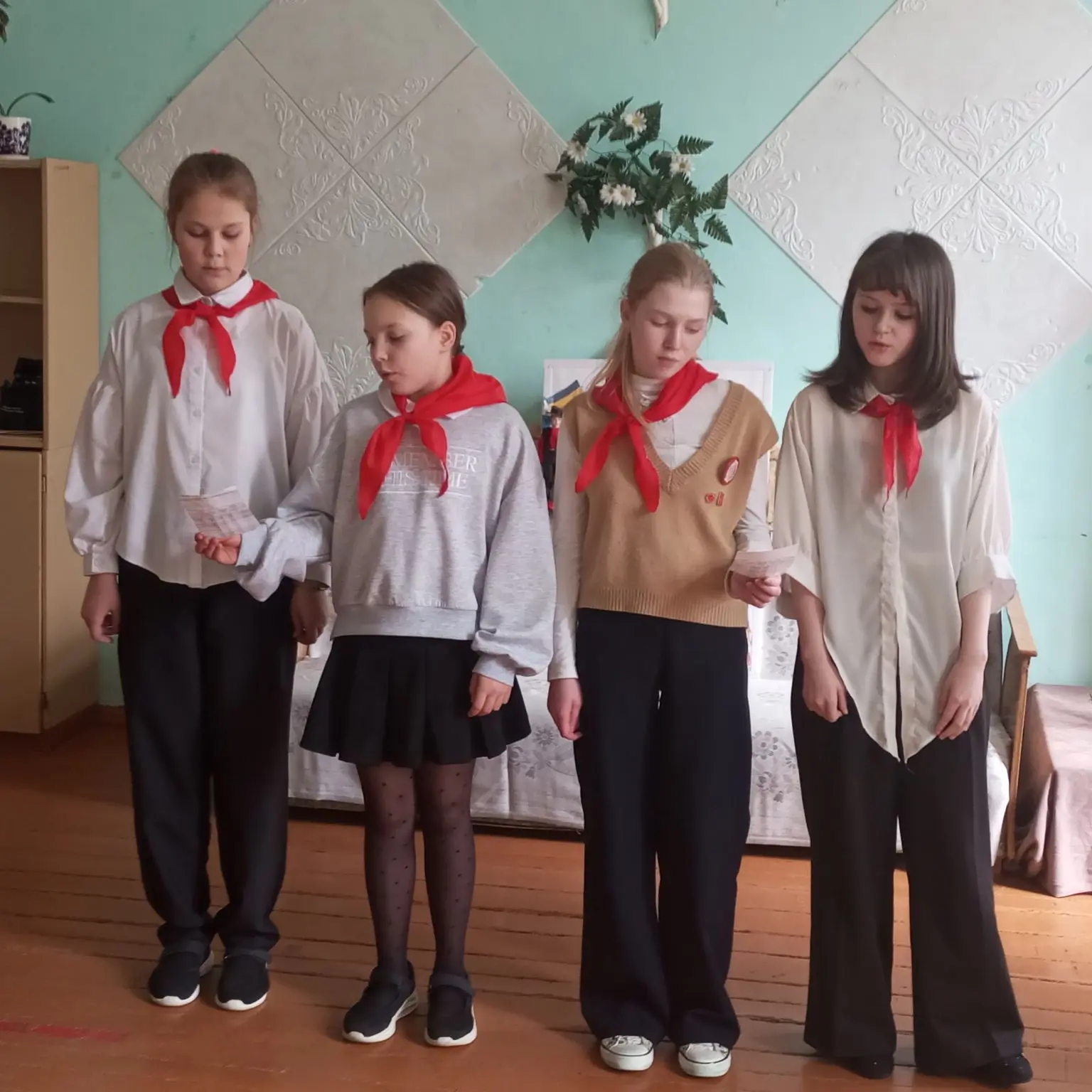 В рамках года дружбы народов России 4 мая учащиеся нашей школы познакомились с кочевой ...
