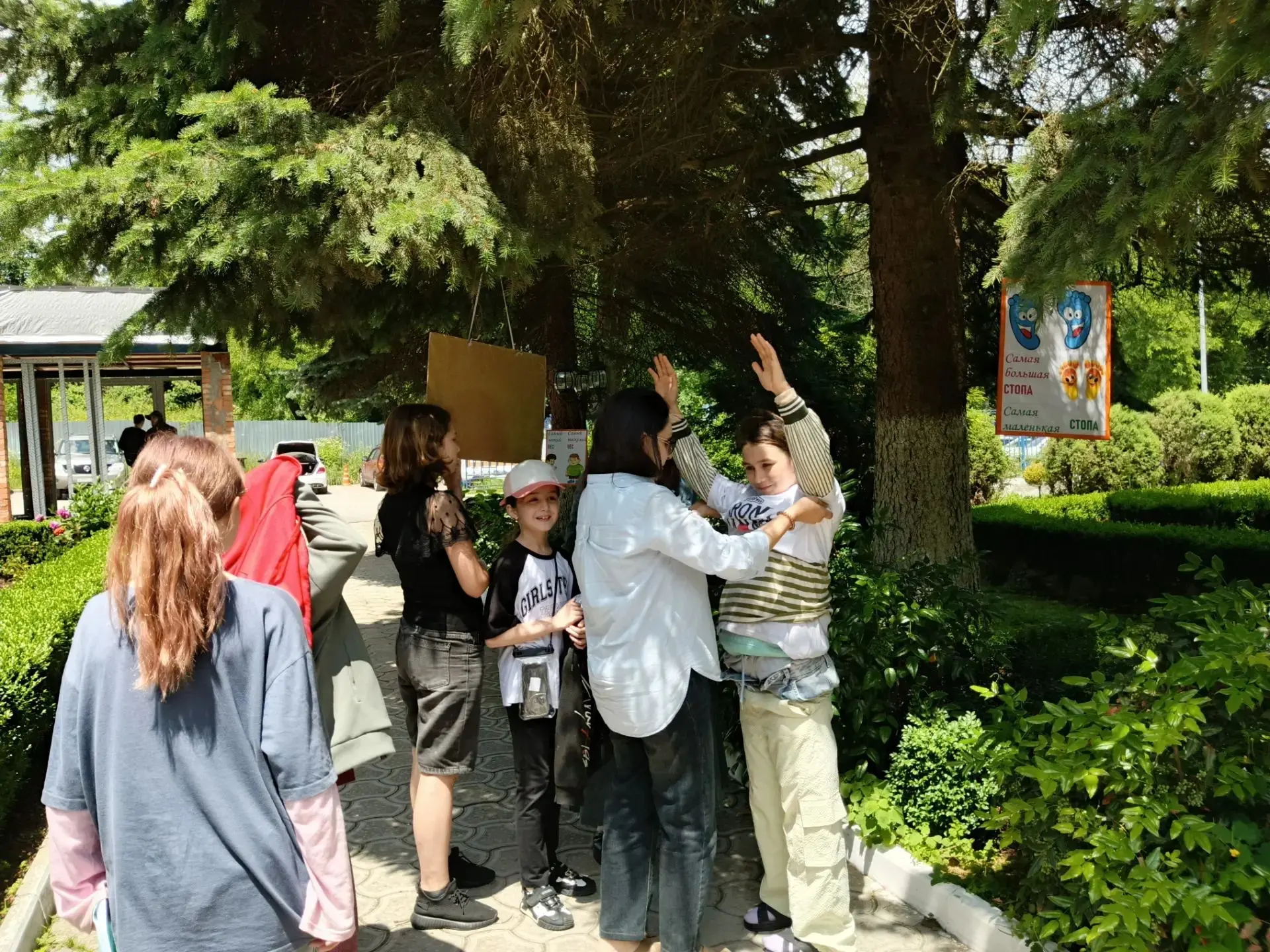 Педагоги  социально-реабилитационного центра "Радуга"  организовали для ребят очередного заезда  зан