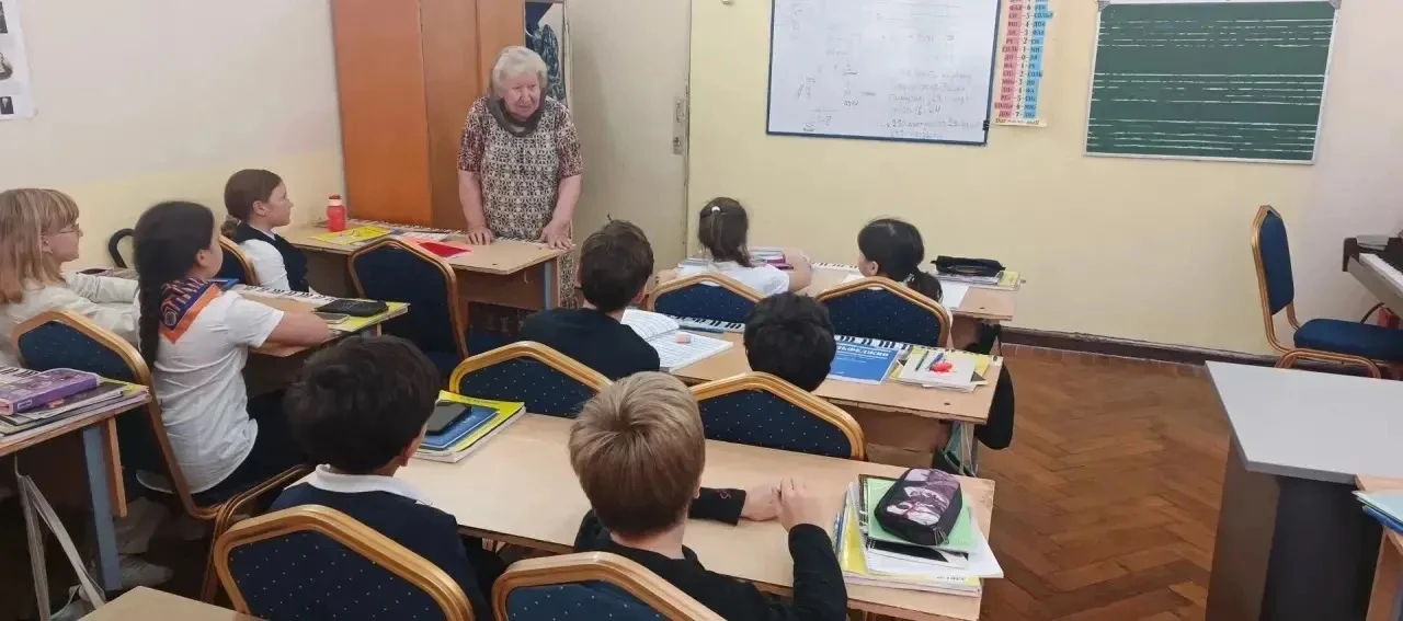 🕊️ Встреча-беседа с ветераном Войны и труда Корневой Татьяной Ивановной
