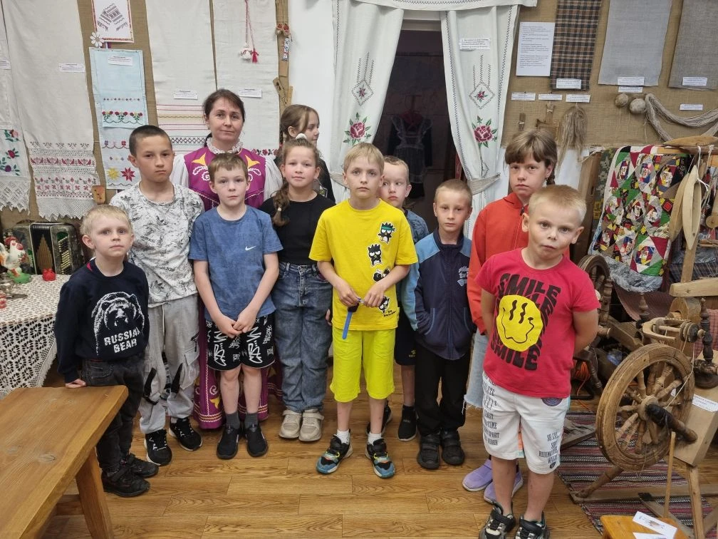 В МИРЕ РУССКОЙ ИЗБЫ