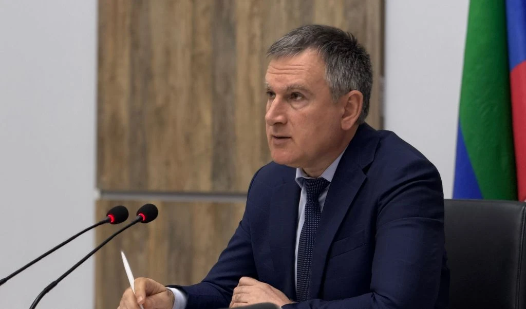 Саид Темирханов проводит совещание по актуальным для муниципалитета вопросам