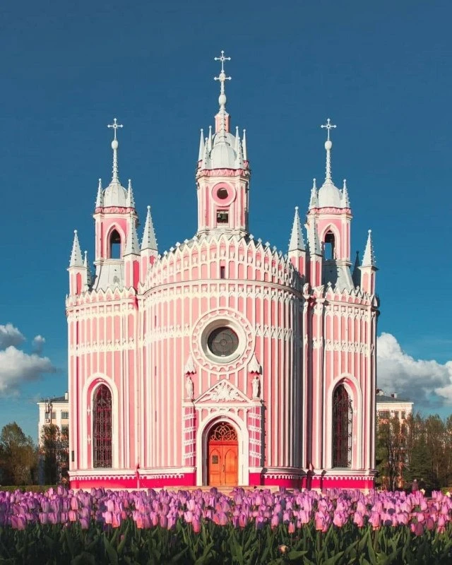Начинаем день с прекрасным утренним видом:

📍Чесменская церковь, Санкт-Петербург, Россия 🇷🇺

Мир 