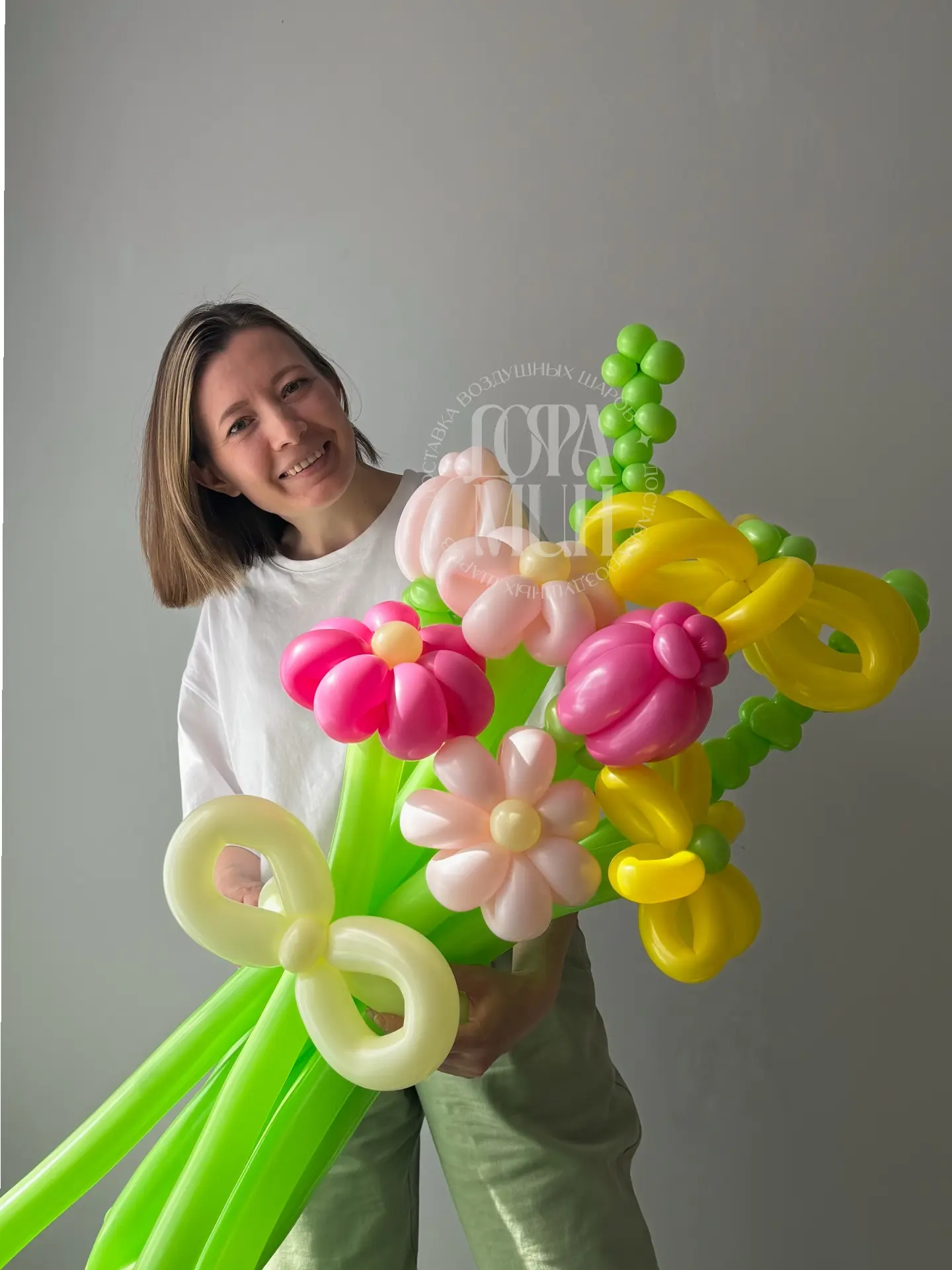 Всё чаще заказывают цветы… но не простые, а из шаров 🌸🎈

Честно - я этому очень рада!

Потому что 