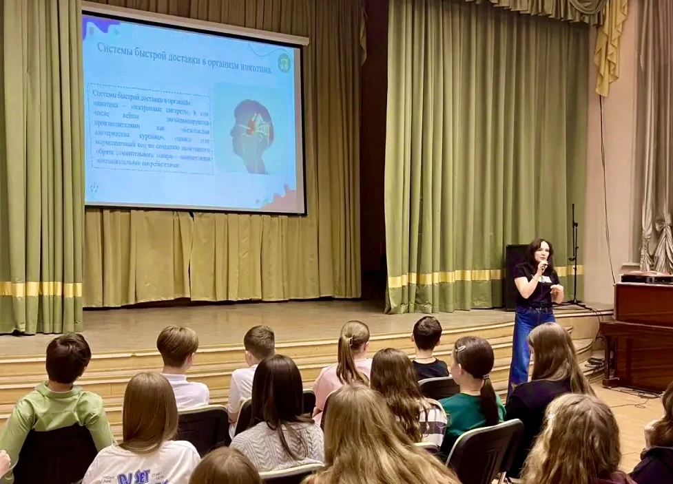 БЫТЬ ЗДОРОВЫМ – ВАЖНО! 📍Сегодня в корпусе на #Лескова3к3 для учеников 6-8 классов состоялась встреча