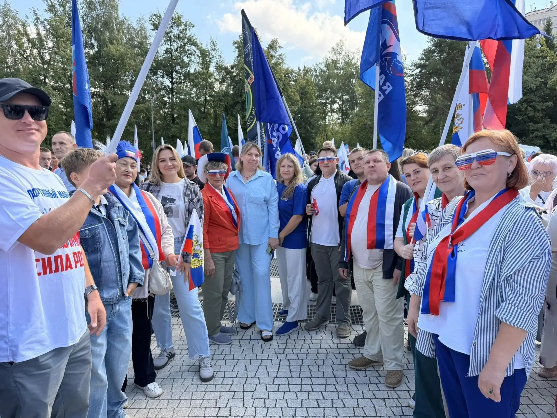 Сегодня делегация Ленинского района приняла активное участие в торжественном празднован...
