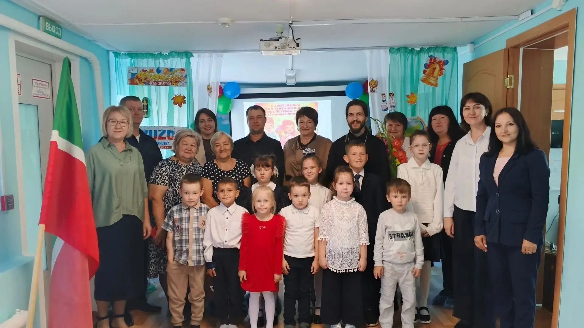 Сегодня, 1 сентября, в нашей школе состоялась традиционная торжественная линейка, котор...