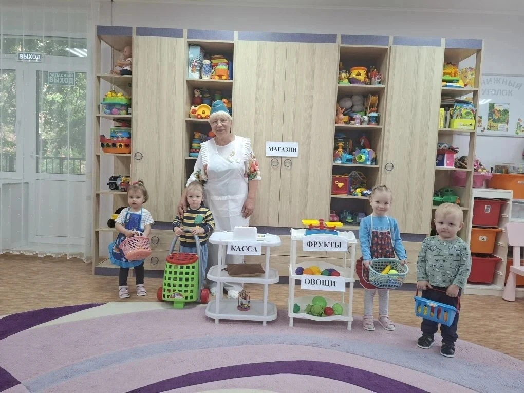 🛍Маленькие воспитанники стационарного отделения социальной реабилитации несовершеннолетних примерил