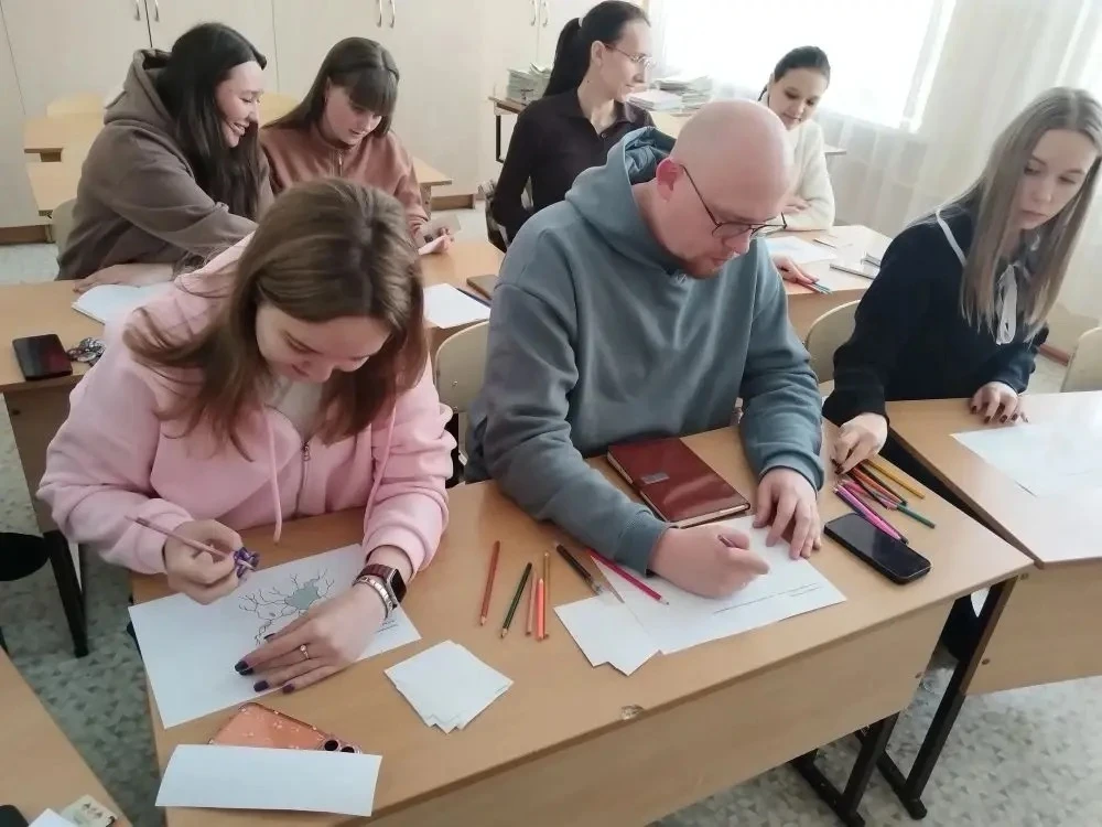 🌟 Тренинг, тимбилдинг и серьезные вопросы! 🌟  Молодые специалисты нашей школы стали участниками прак