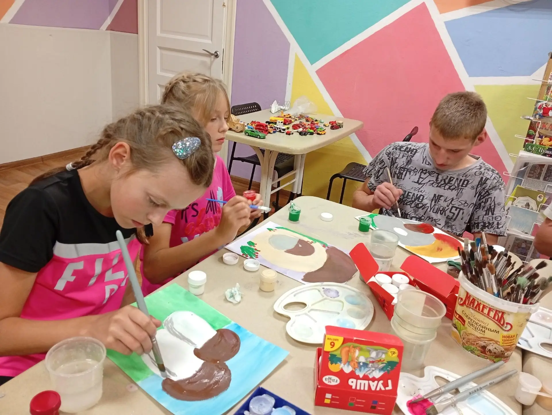 🖼️На днях мы с детьми окунулись в мир творчества, используя технику правополушарного р...