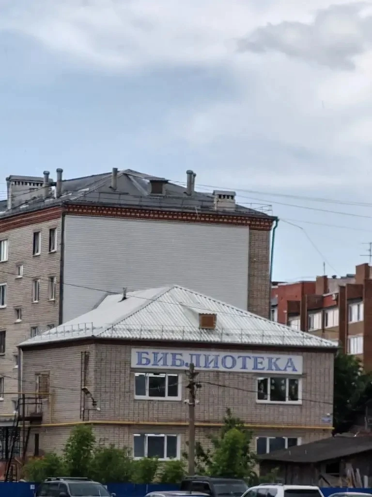 Библиотека под новой крышей