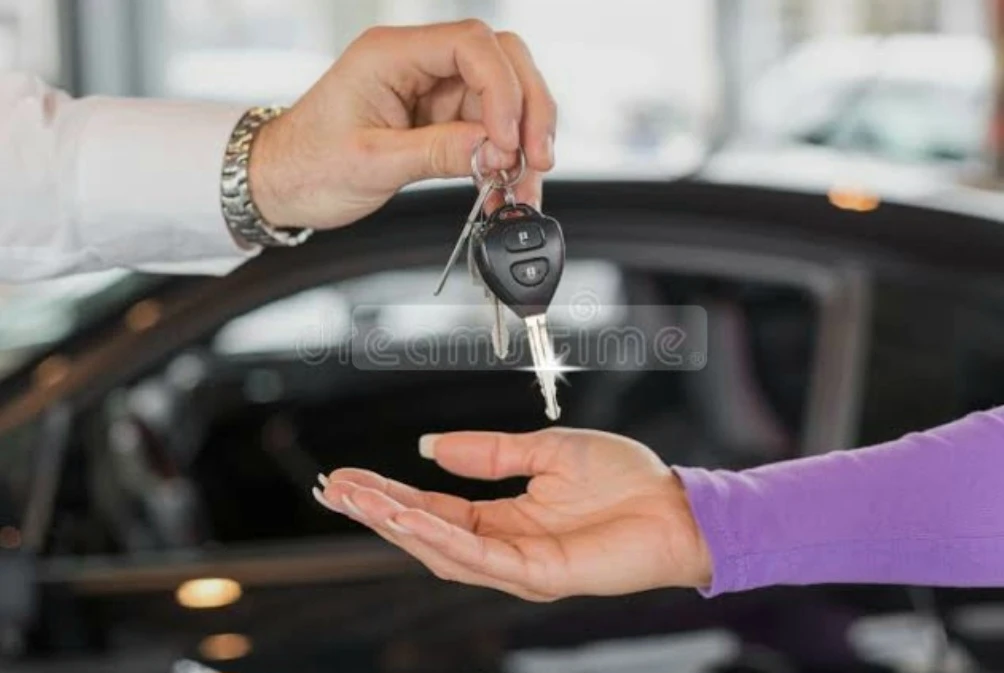 🚗💣 Автодилеры бьют тревогу: новая схема мошенников превращает продажу машины в опасную игру  На втор
