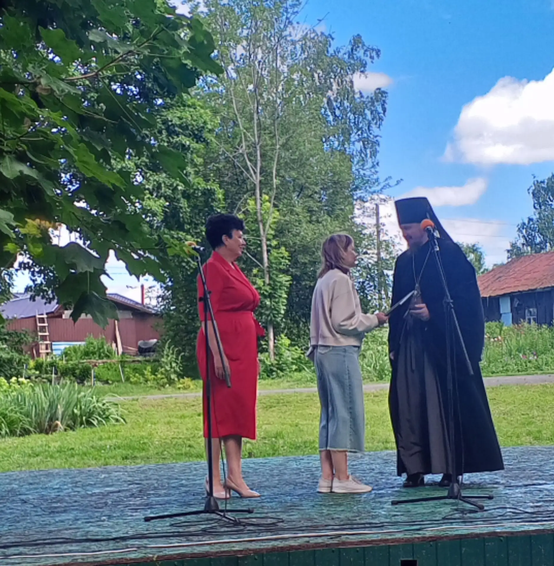 19 июня на православном фестивале «Радуга» произошло важное событие. Волонтёрам, которые помогают на