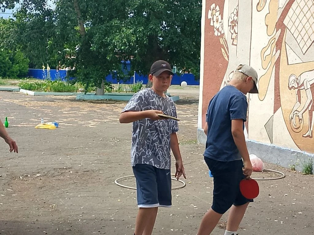 Лето — пора, когда дети особенно активно наслаждаются отдыхом, полным новых впечатлений и открытий, 