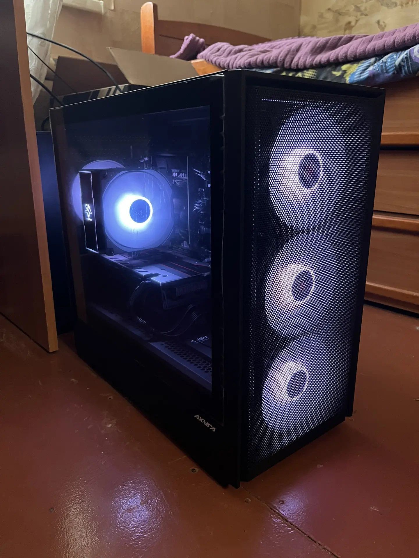 продам игровой компьютер с монитором