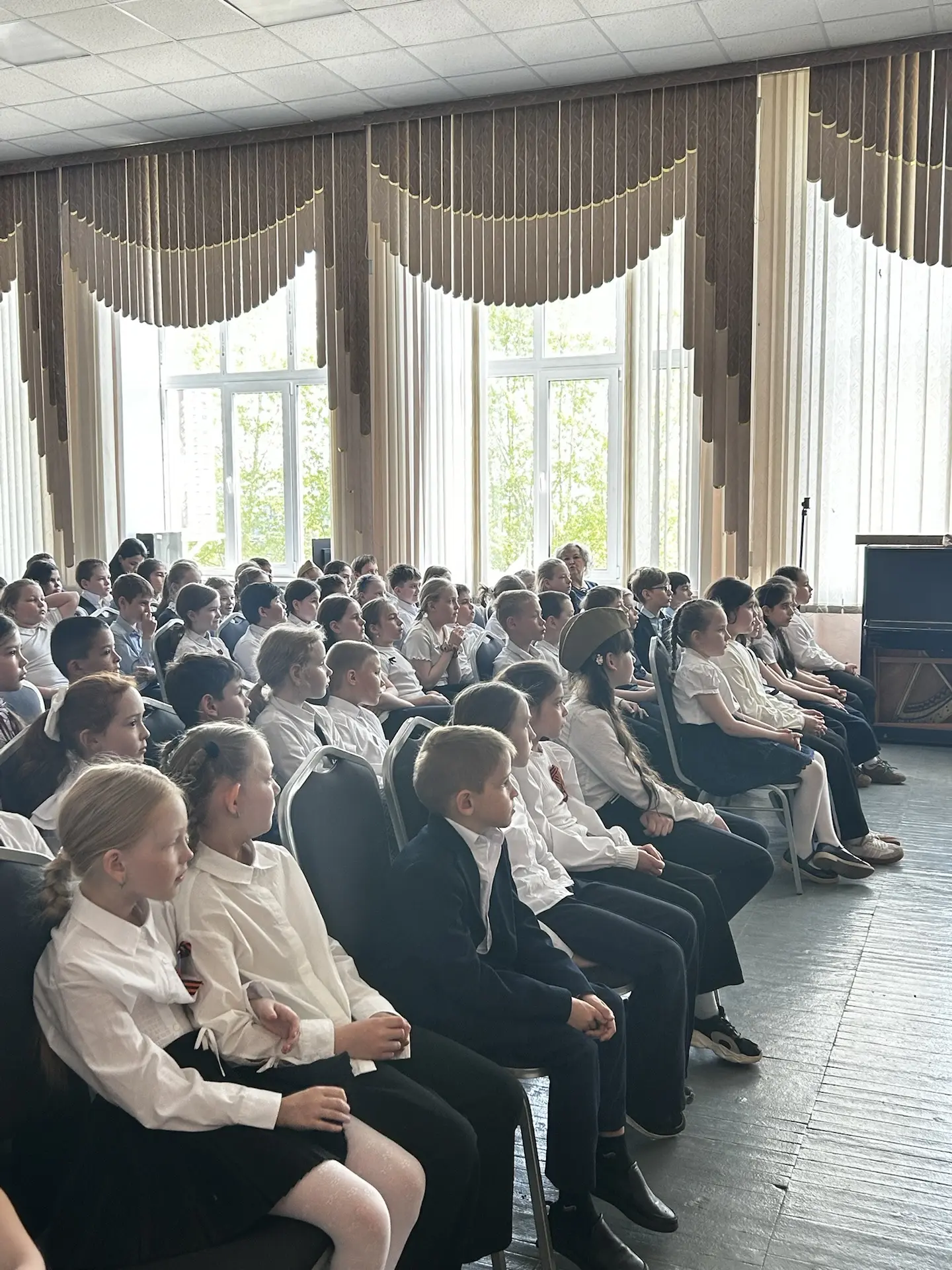 🕊️В ПАМЯТЬ О ПОДВИГЕ: СПЕКТАКЛЬ «А ЗОРИ ЗДЕСЬ ТИХИЕ»🕊️  ⭐️7 мая, в четверг, в преддверии Великого пр
