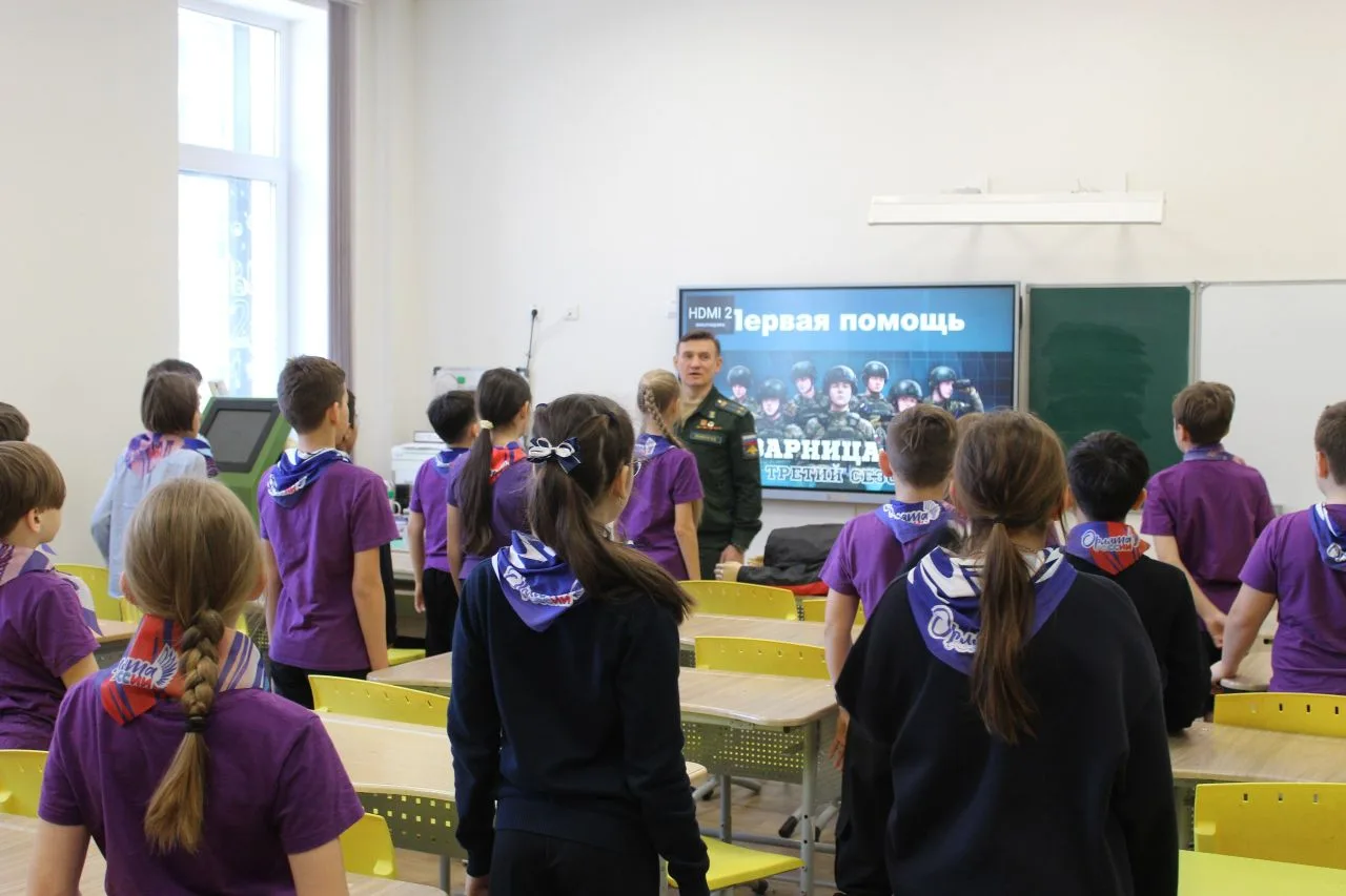 Зарница 2.0 ✅ Начало нового сезона!  В нашей школе состоялось торжественное открытие нового сезона в