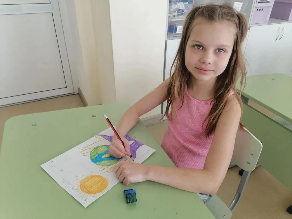 Сегодня учащиеся 2 "А" класса приняли участие в игровой программе по пропаганде экологической культу