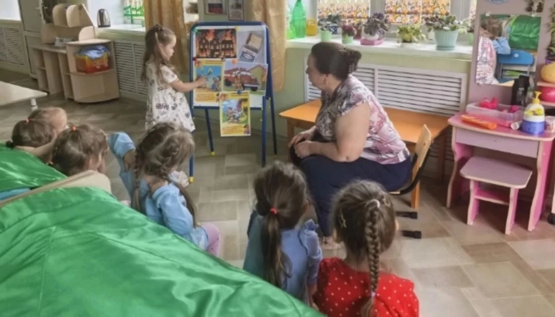 В рамках декадника пожарной безопасности в ДОУ «Солнышко» педагоги провели с детьми цикл мероприятий