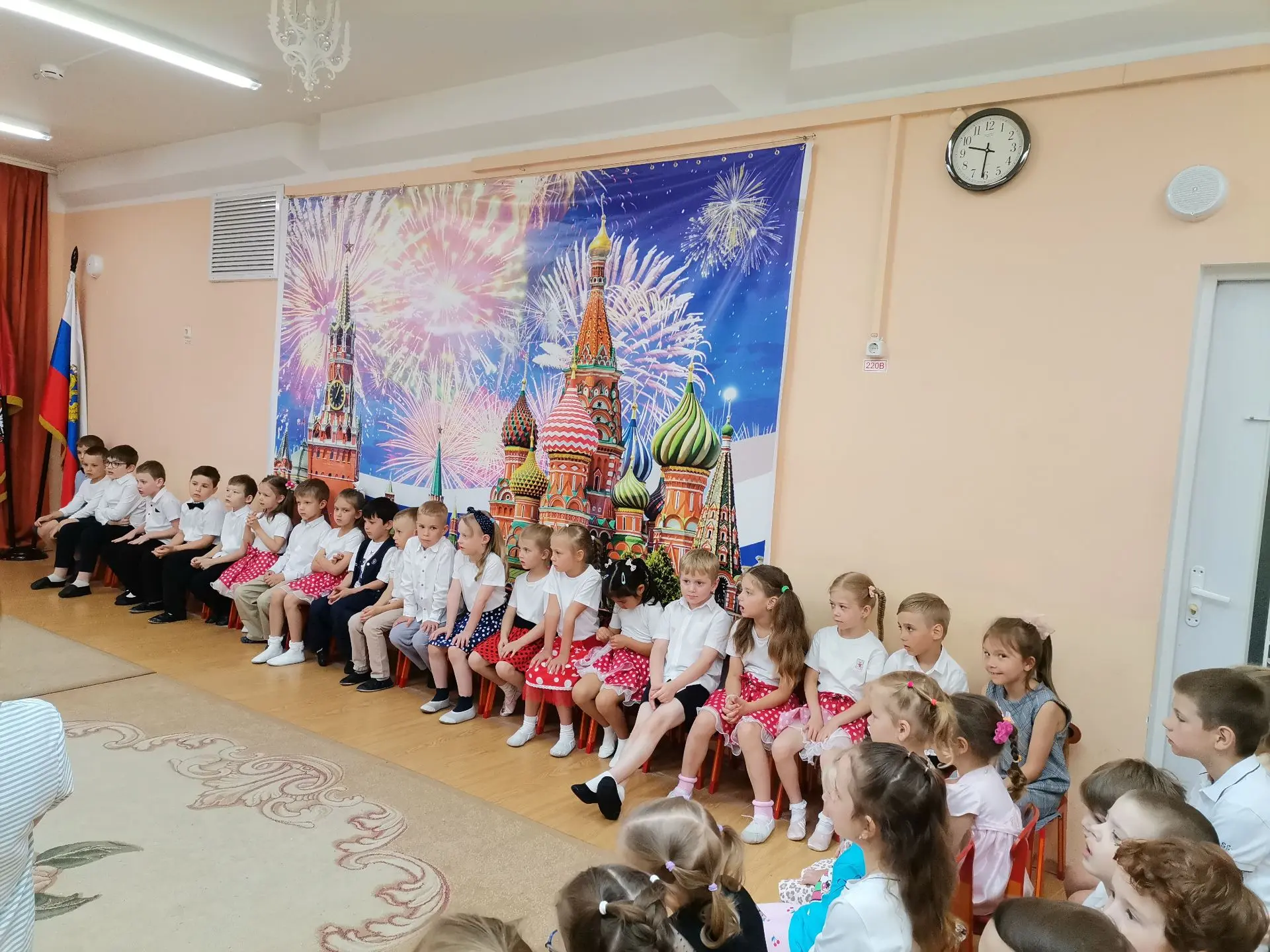 День России на «Черкизовской, 32»
 
В четверг 11 июня в наших садиках царила по-настоящему торжестве