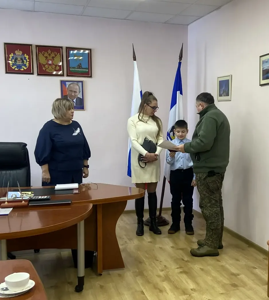 🇷🇺20 февраля прошла торжественная церемония вручения государственных наград семьям, п...