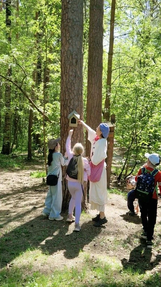 🌲 Настоящее лесное приключение для 2 «Б»!   Какой чудесный день для прогулки! Ученики 2 «Б» класса в