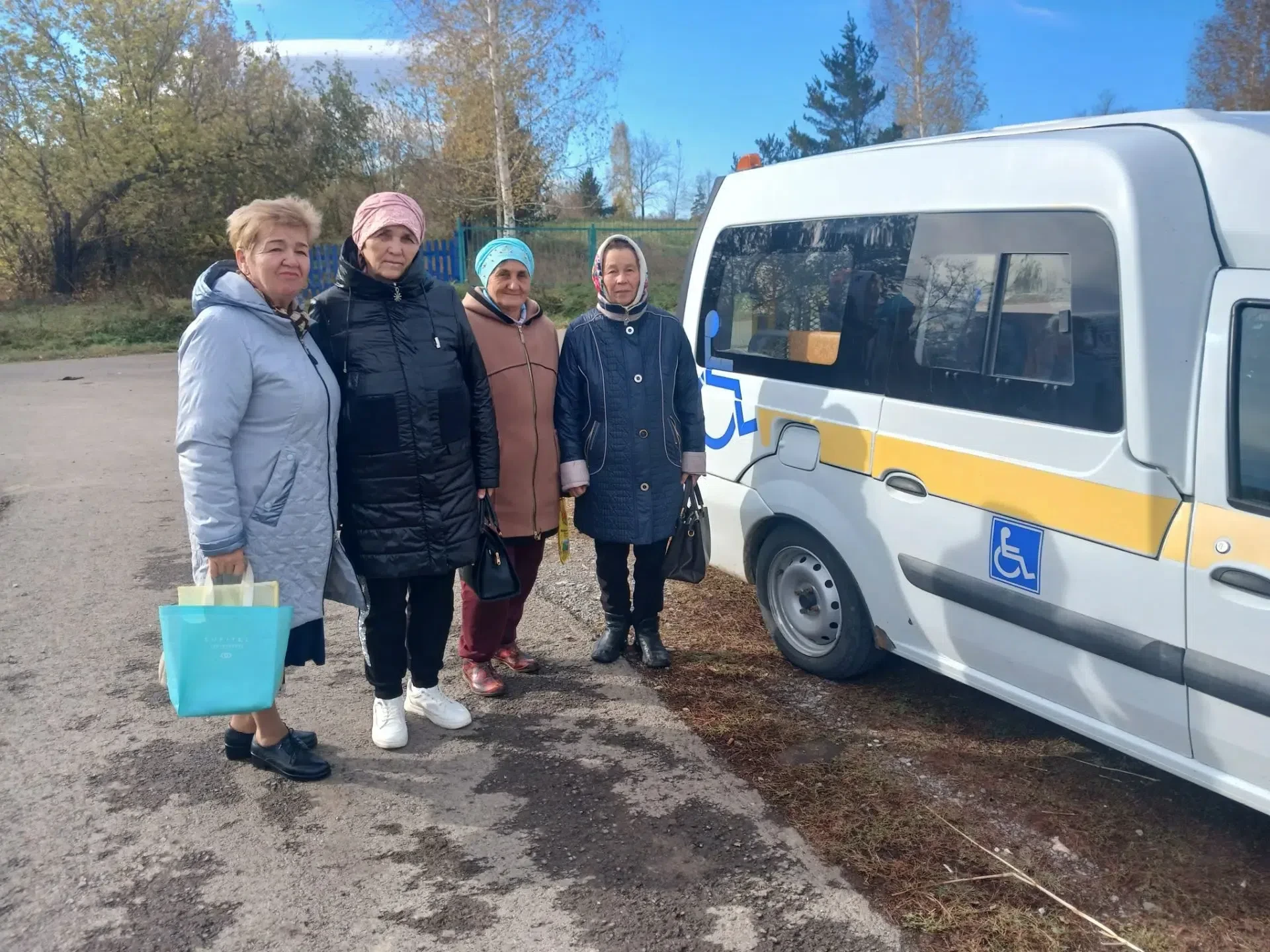 В Бавлинском районе для жителей 65+ работает доставка в больницы по нацпроекту «Семья»....