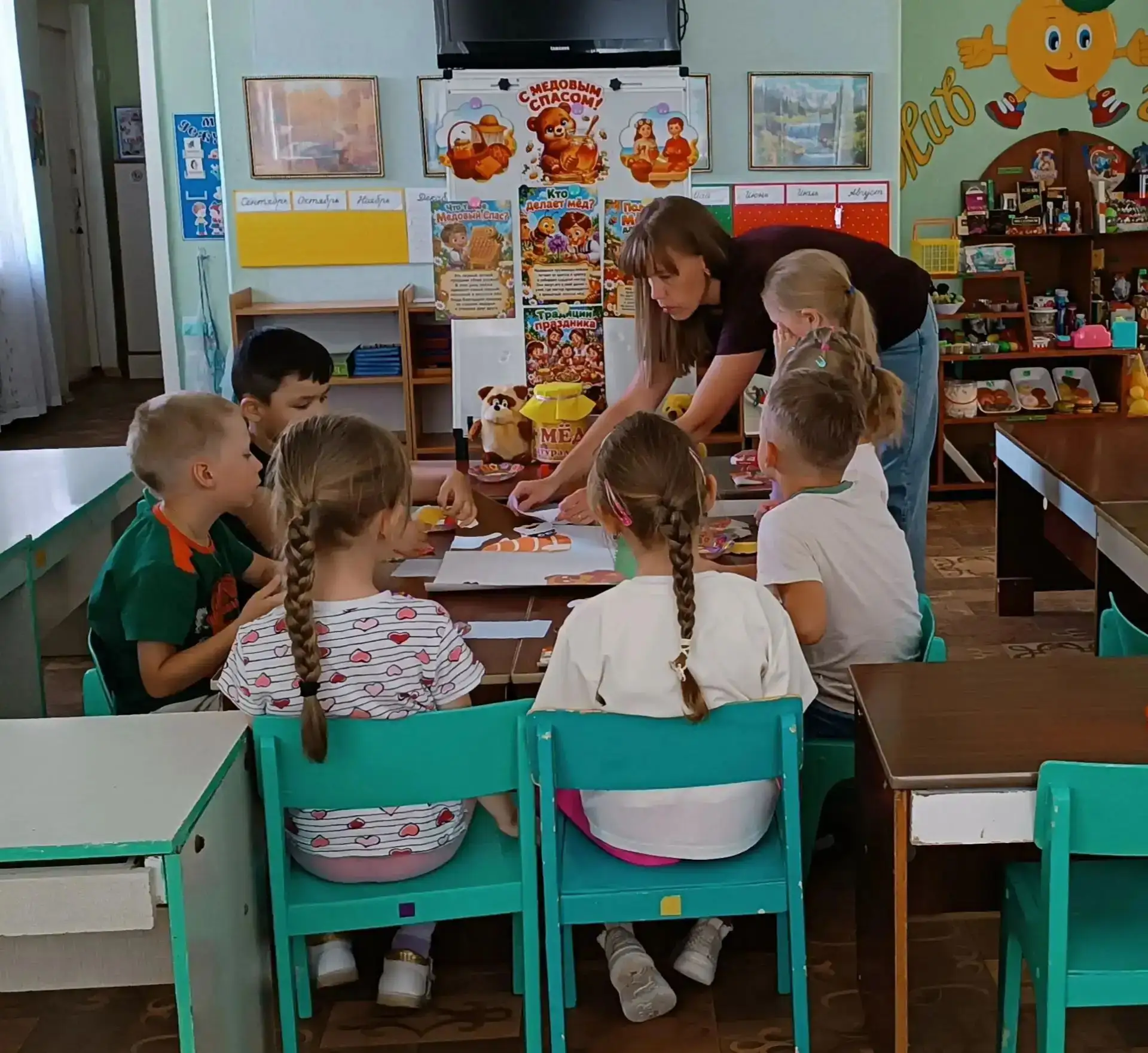 14 августа мы отмечаем Медовый Спас — один из любимых народных праздников.