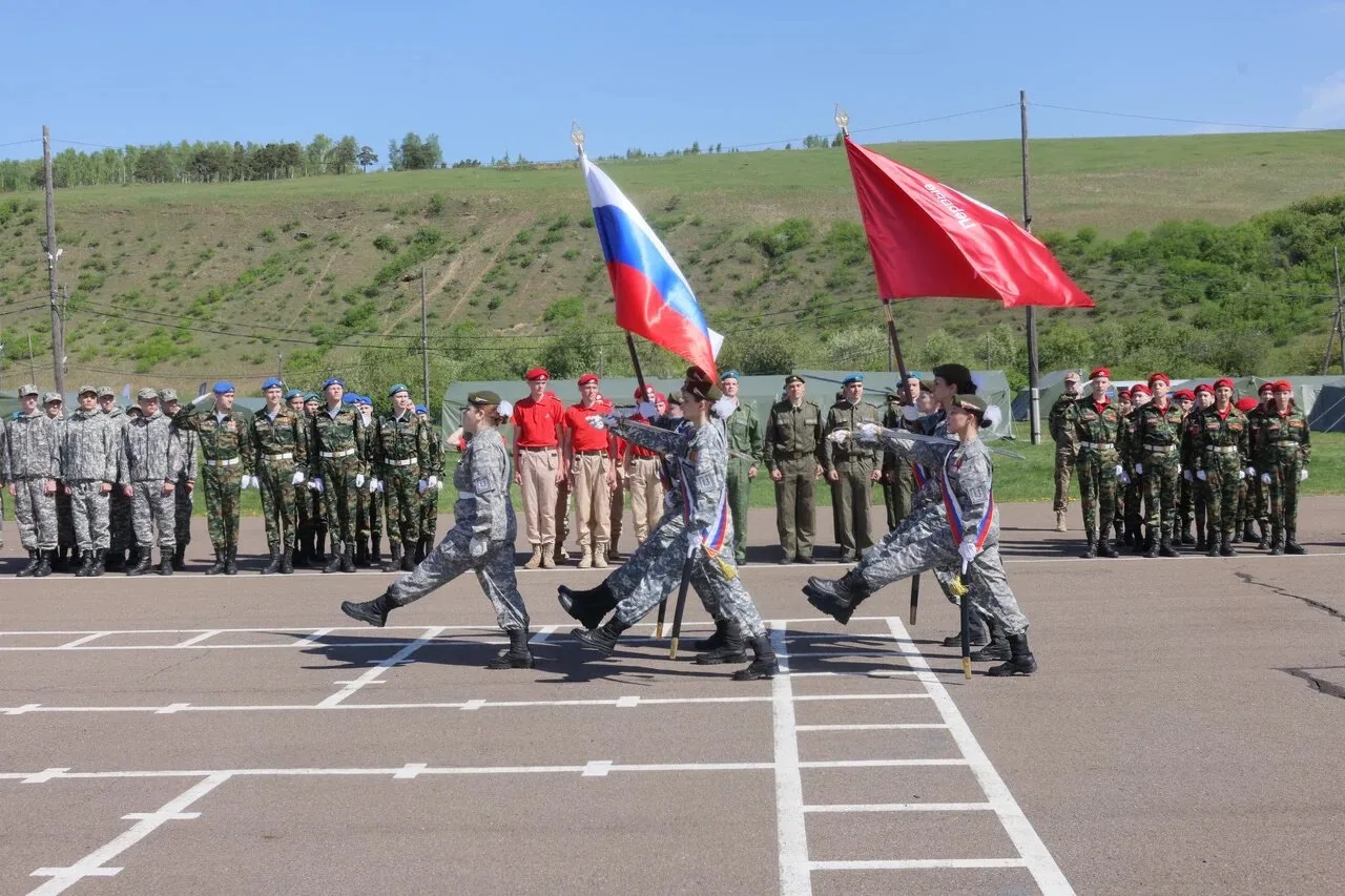 Дал старт региональному этапу всероссийской военно-патриотической игры «Зарница 2.0». Ш...