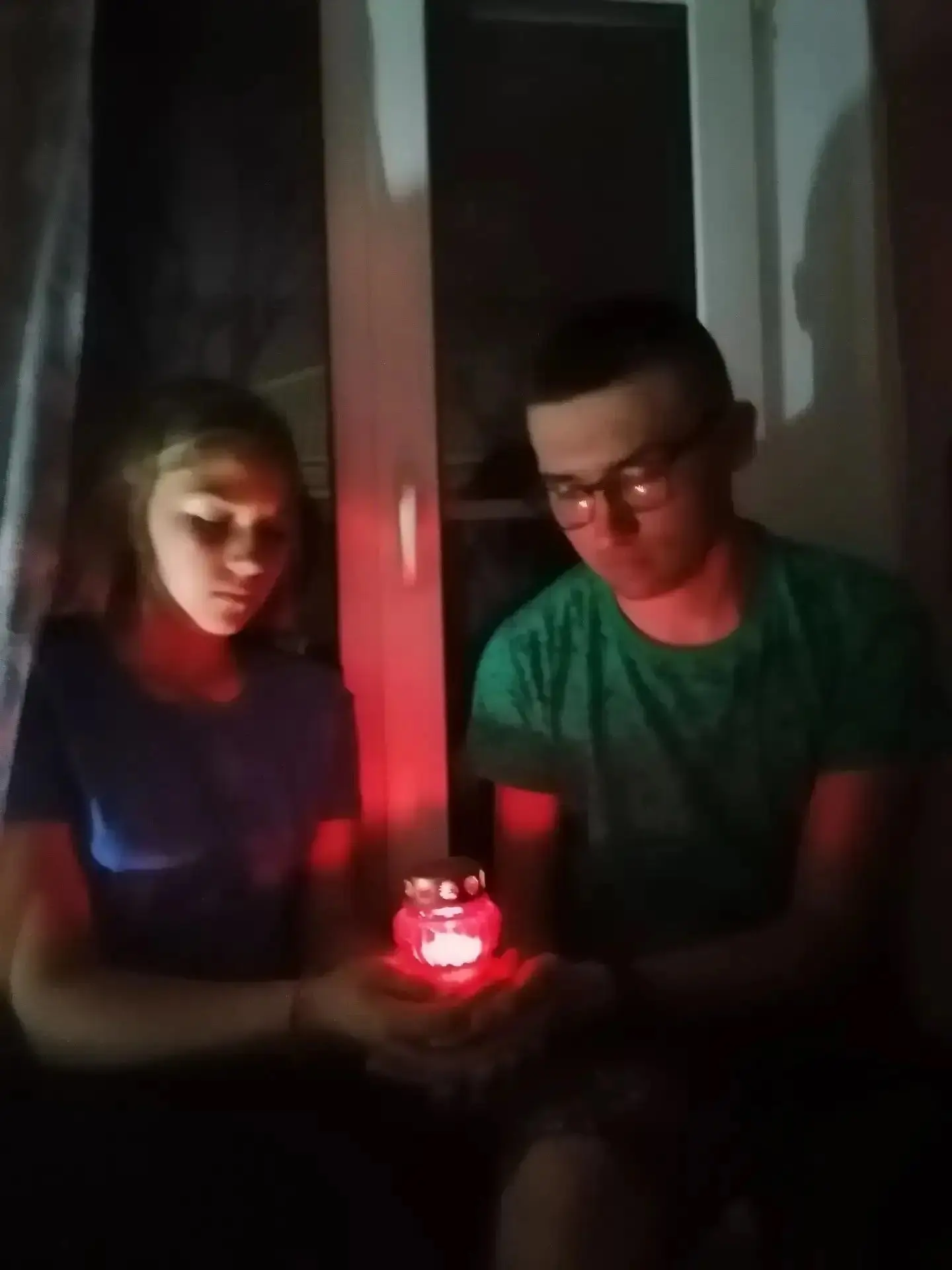 🌟 Маленькие сердца хранят великую память 🕯️✨
                                                     