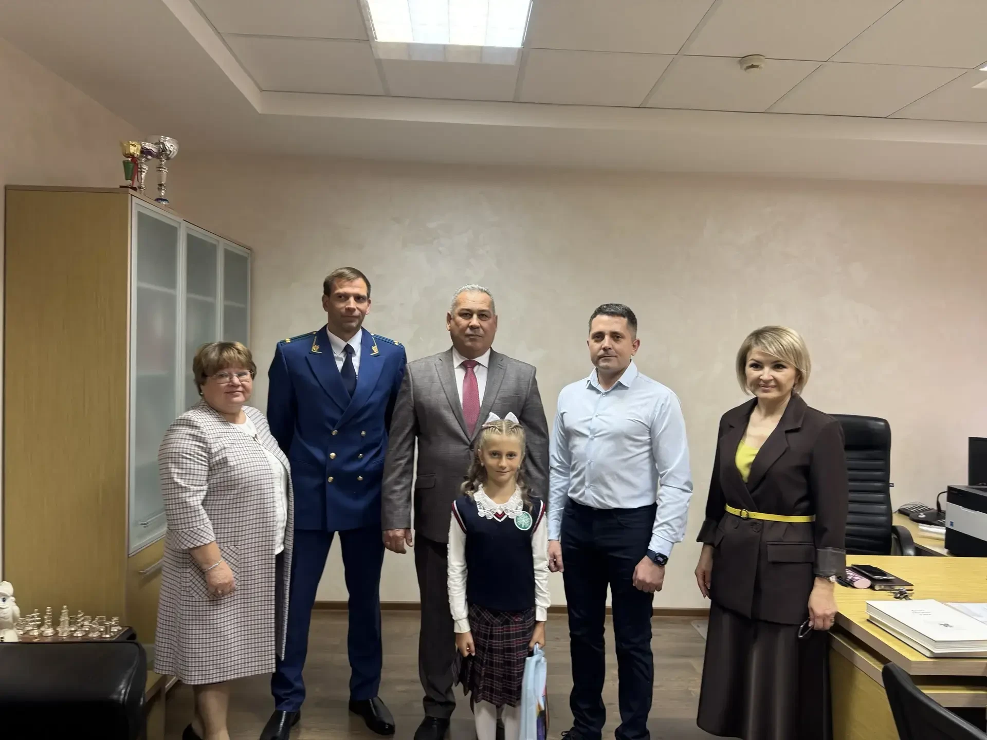 Сегодня наш город наполнился детскими голосами, улыбками и ожиданием новых открытий. Дл...