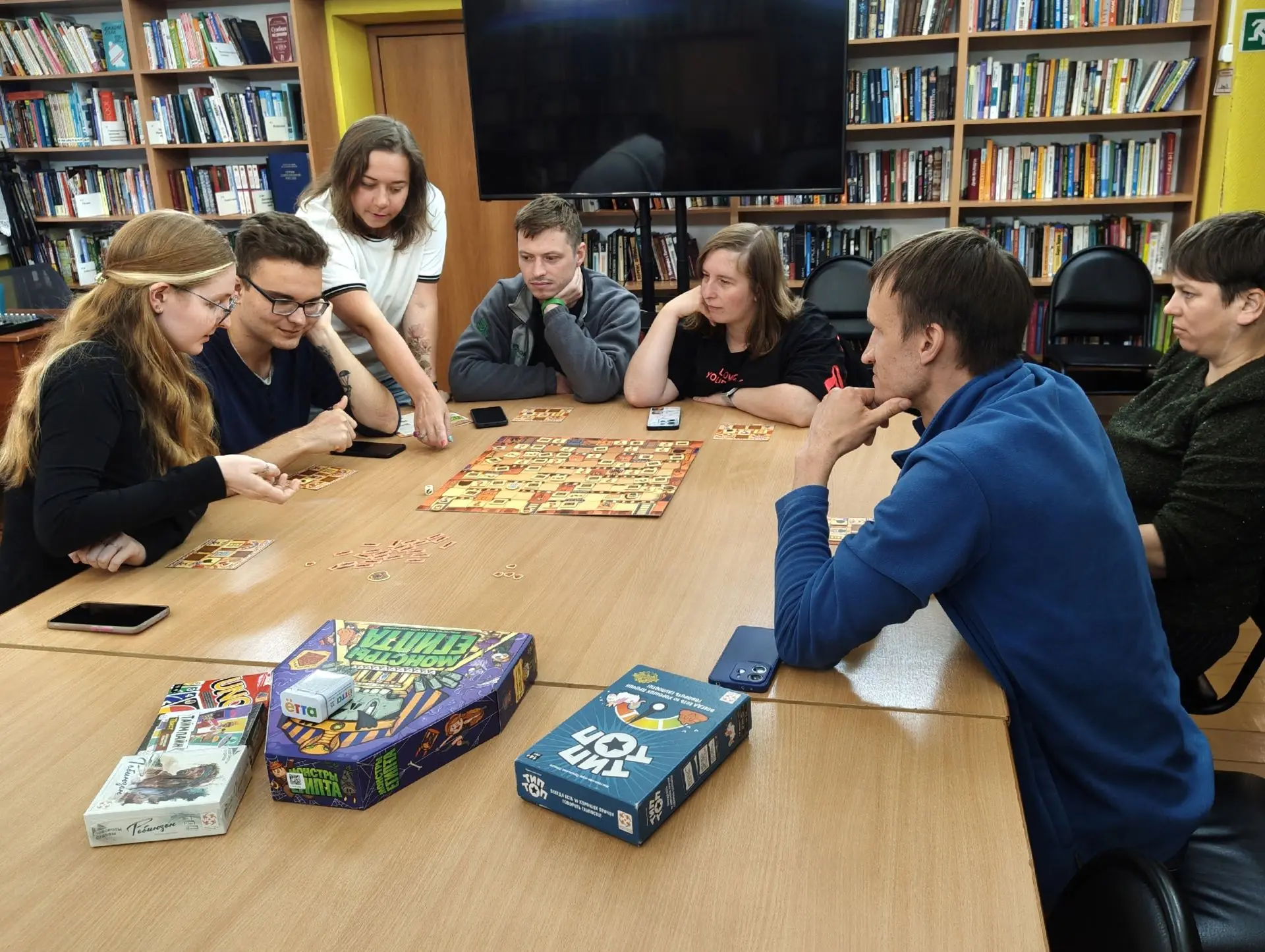 💫 Участники клуба настольных игр Центральной городской библиотеки познакомились с наши...
