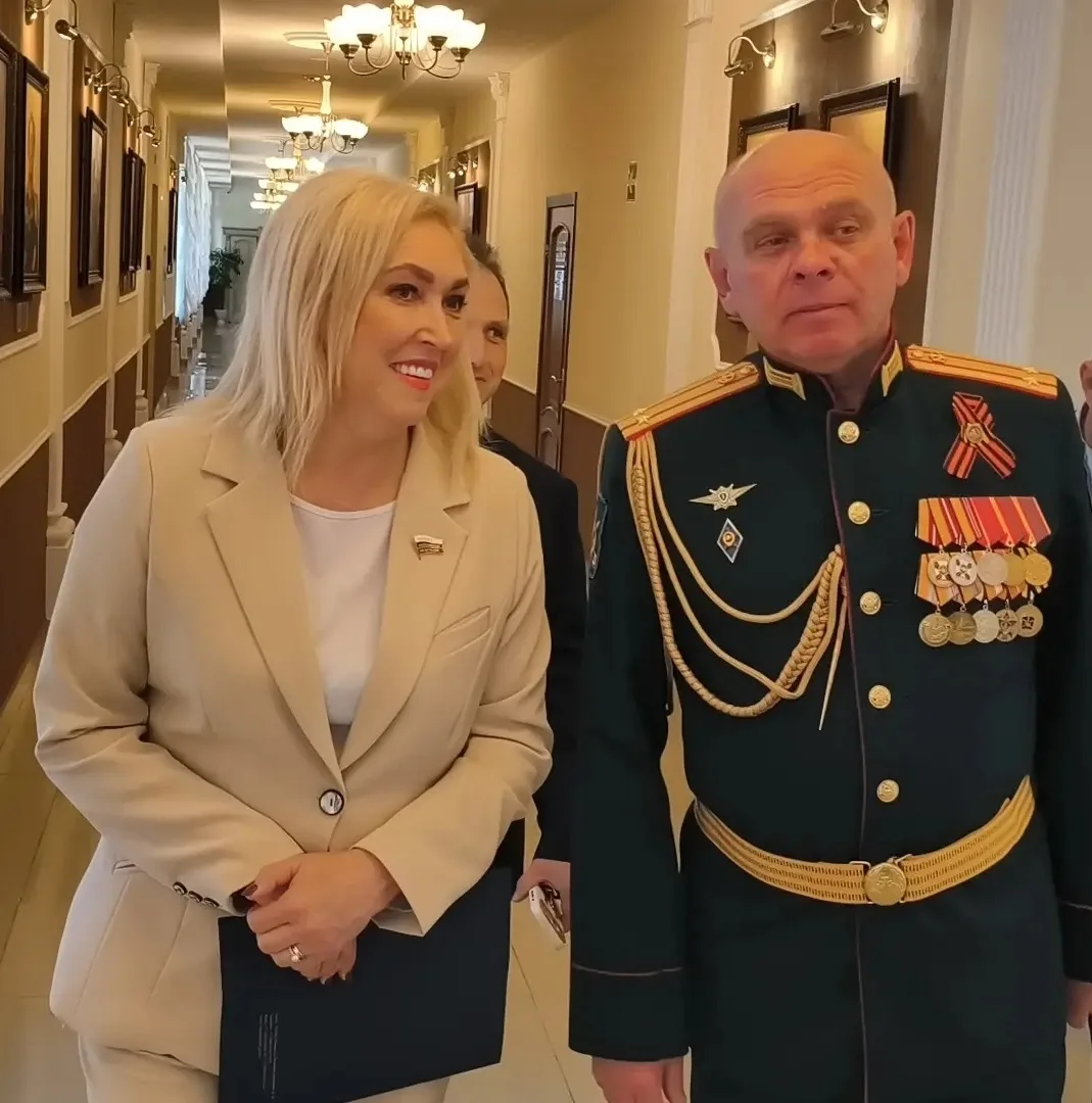 🇷🇺В Костромском Государя и Великого князя Михаила Федоровича  кадетском корпусе попро...