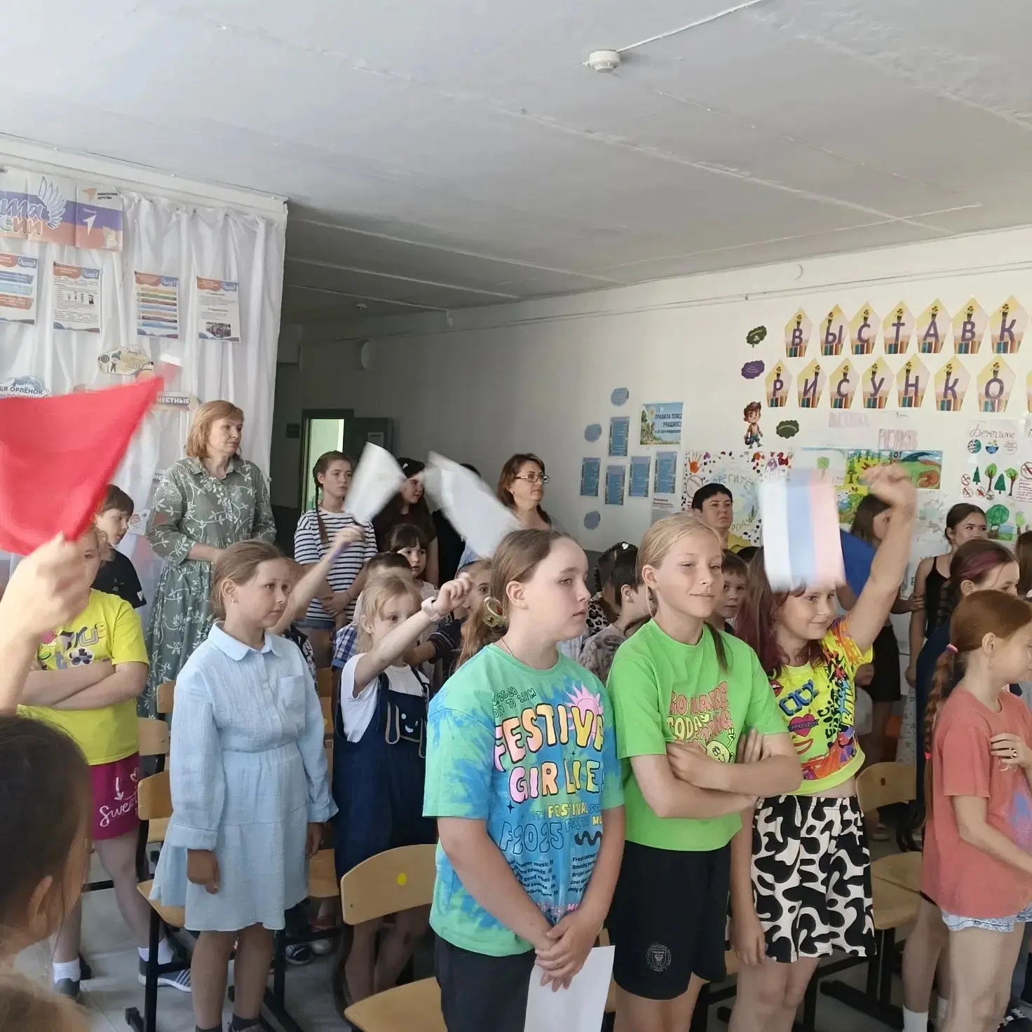 Ещё один яркий день в нашем школьном летнем лагере! ☀️

Сегодняшний день был наполнен творчеством, с