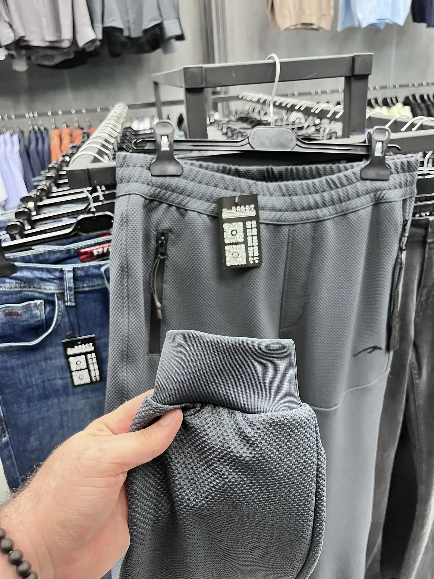Брюки спортивные. Турция ткань сота. 3200