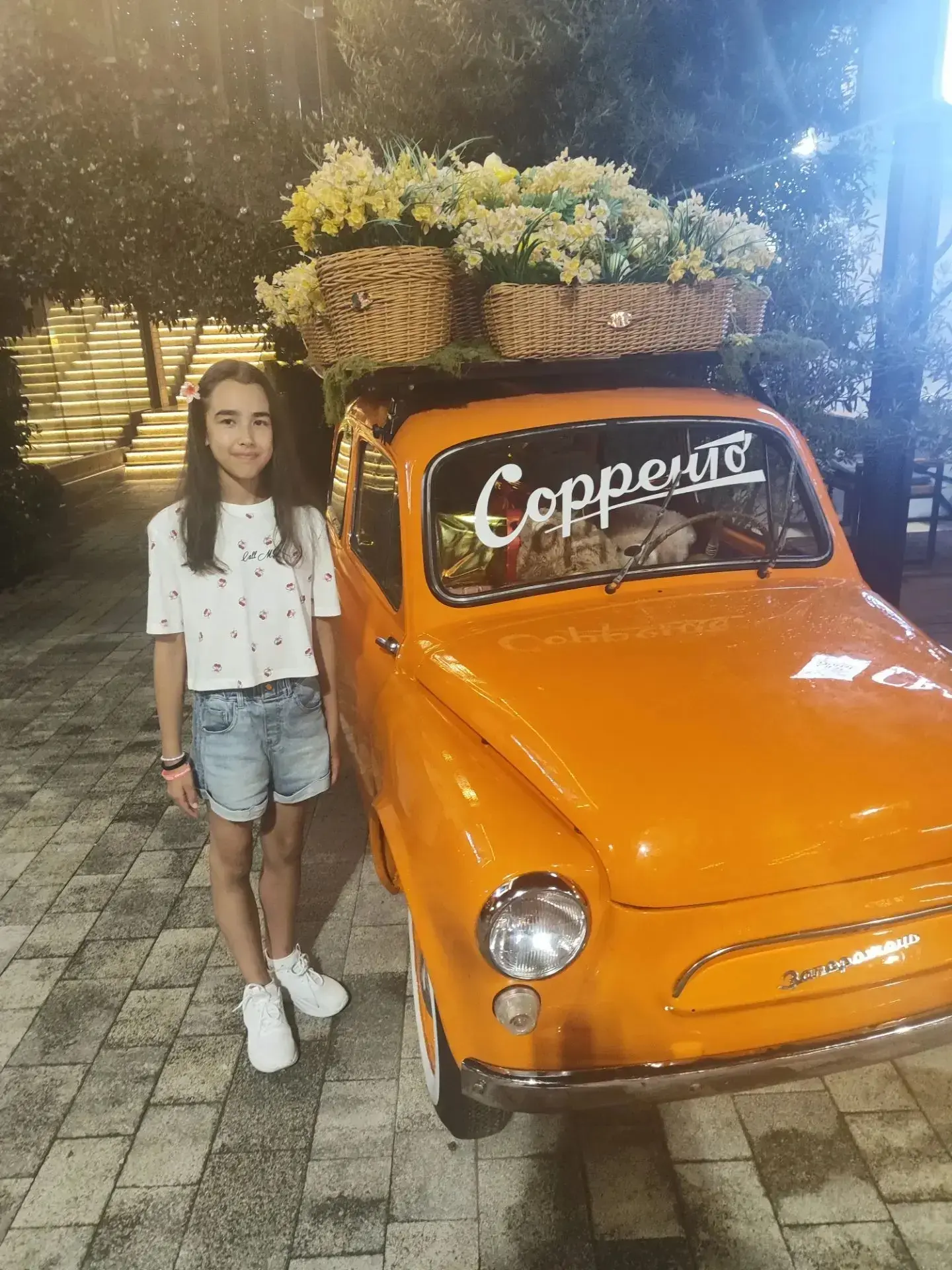 Радмила Сагитова, ученица 5 «А» класса, проводит каникулы ярко и насыщенно.
В Сочи Парке она испытал
