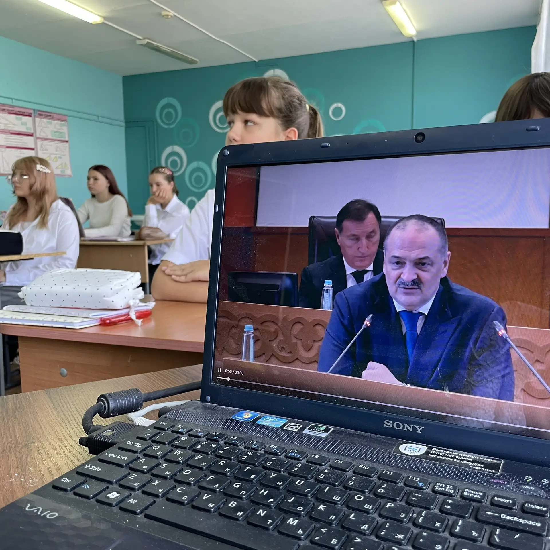 Сегодня в 7 классе прошёл важный и серьёзный просмотр — ребята посмотрели документальны...