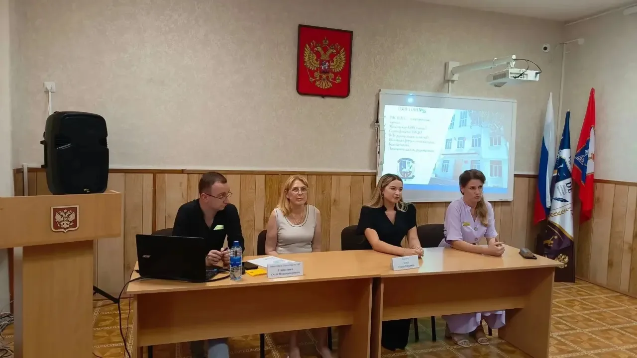 На этой неделе в школе прошли родительские собрания для ключевых классов: 1-х, 5-х и 10-х.
