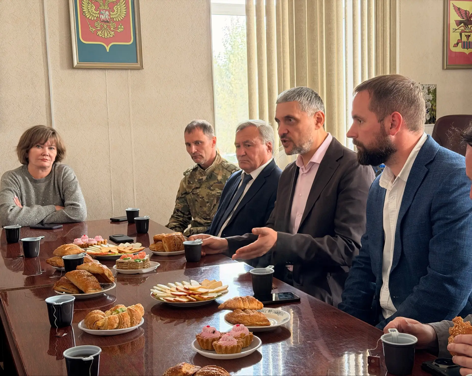 Возвращение к мирной жизни: в Новокручининском обсудили поддержку ветеранов СВО