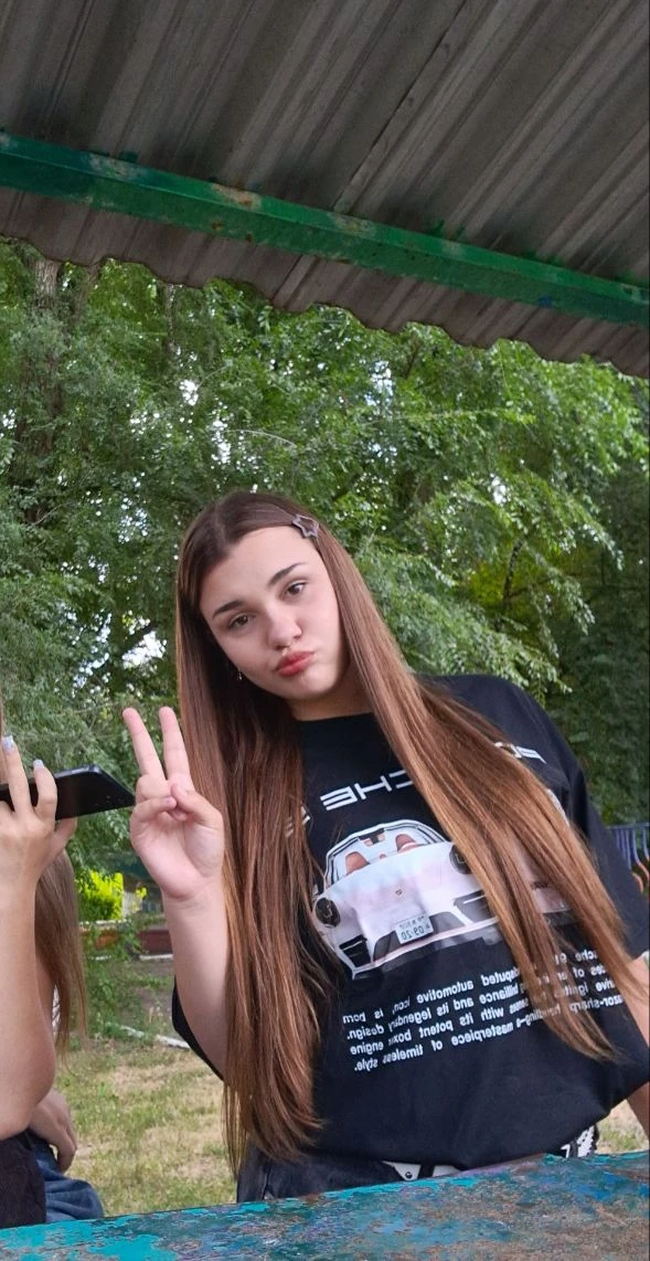 👧 ретлифф, 18
