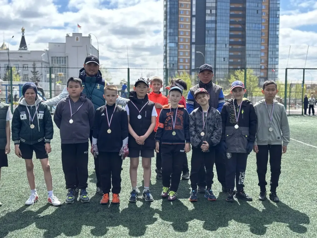 ⚽️ Турнир по футболу среди 3‑х классов — состоялся!🎉   Подведём итоги:  🥇 1‑е место — 3а класс 🥈 2‑е