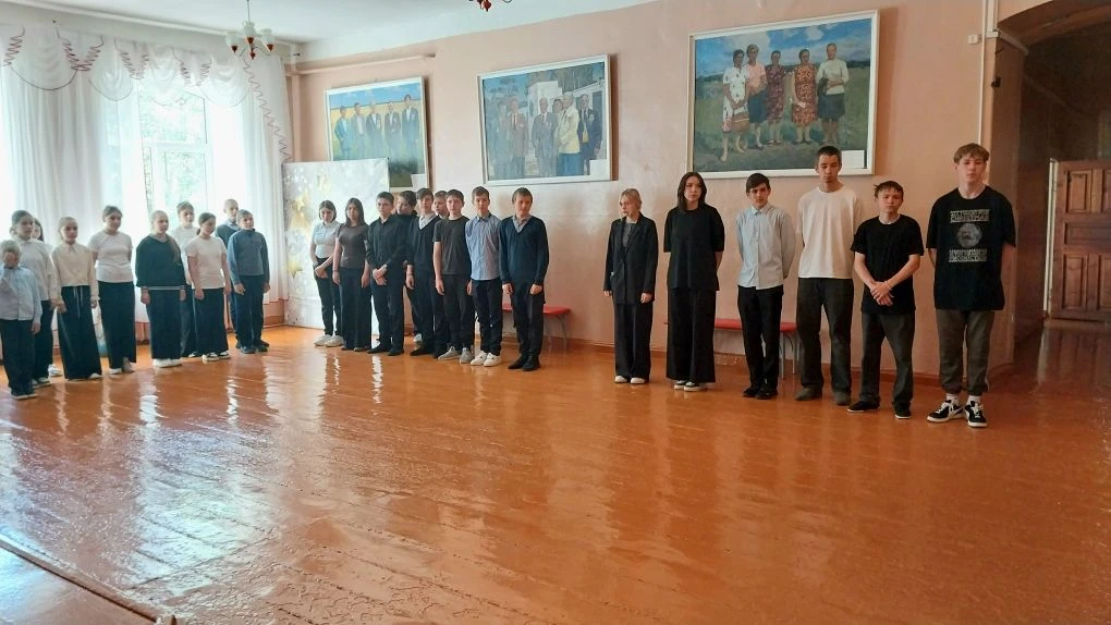 📌Каждую пятницу школьная жизнь немного меняет свой ритм. Уроки уступают место подведен...