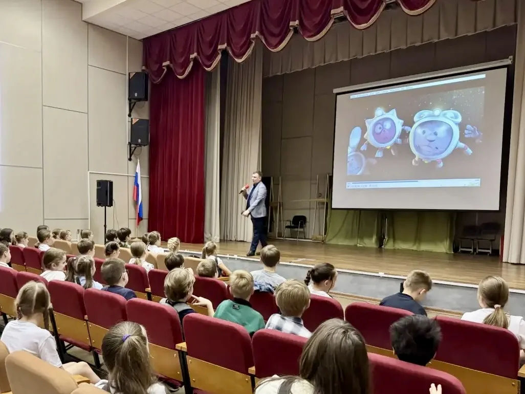 В «Эврике» подрастает новое поколение олимпиадников!  📃 Сегодня в нашем школьном здании на Болотнико