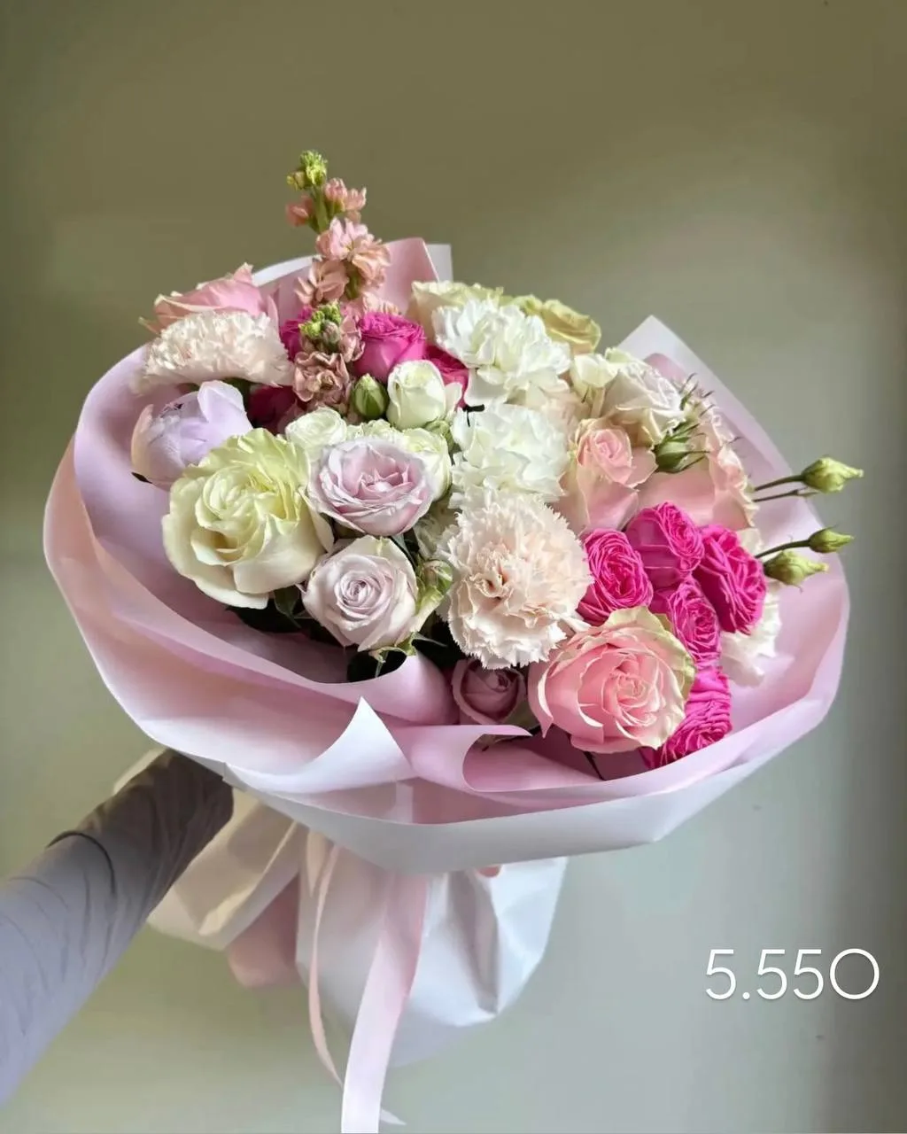 СТОП!✖️
А вы давно радовали себя просто так? 🌺😉

Иногда счастье — это букет!
Без повода. Без объяс