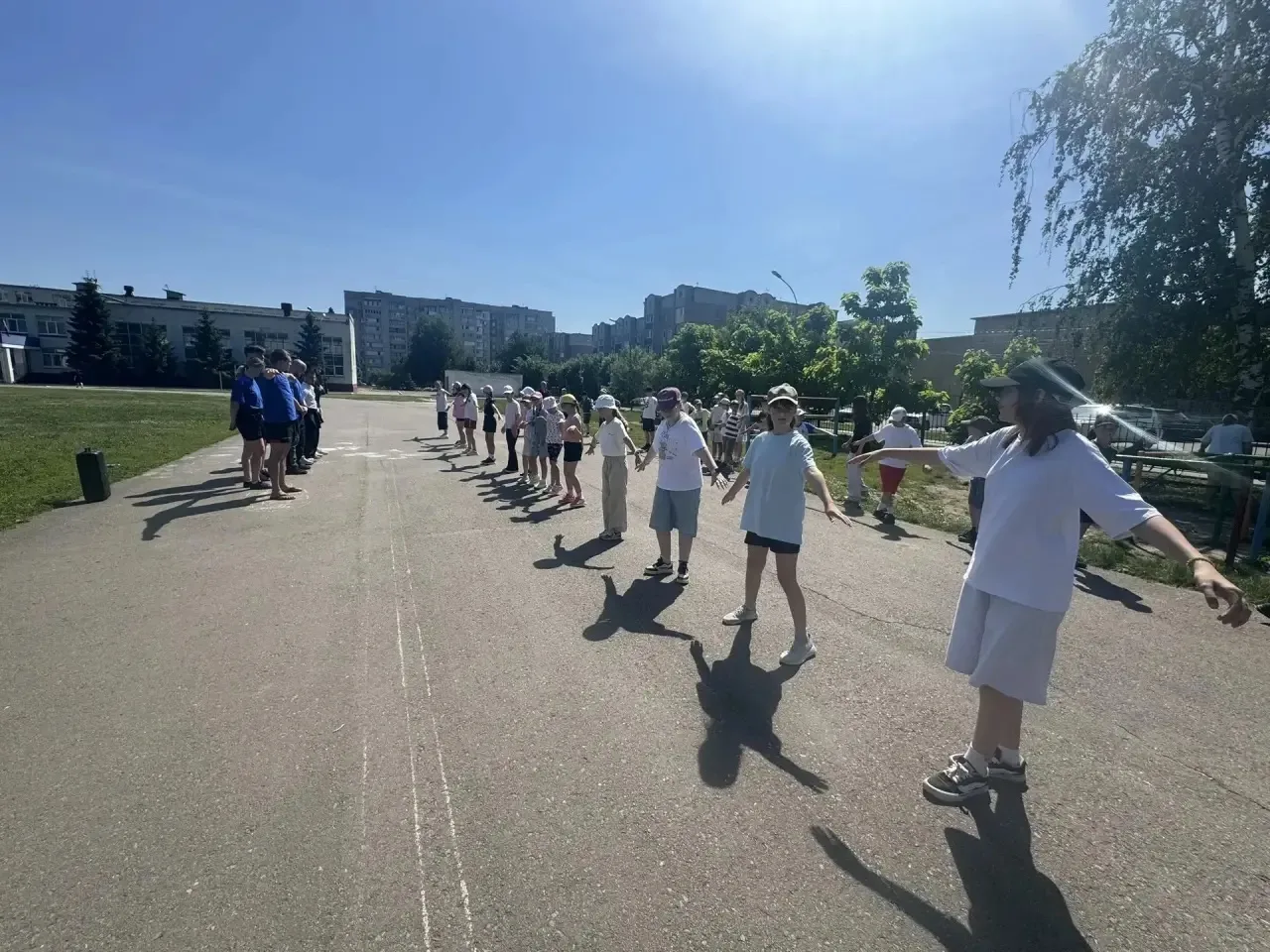 ☀️ 10‑й день в лагере «Солнышко»: яркие эмоции и заслуженные победы! ☀️

Вот и наступил 10‑й день на