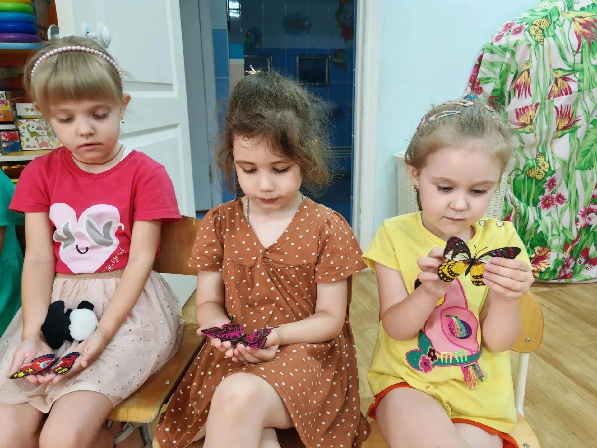 🦋 День бабочек в детском саду! 19 июня у нас прошёл тематический «День бабочек» 🦋 .
👧🏻👦 👧🏼 Чт
