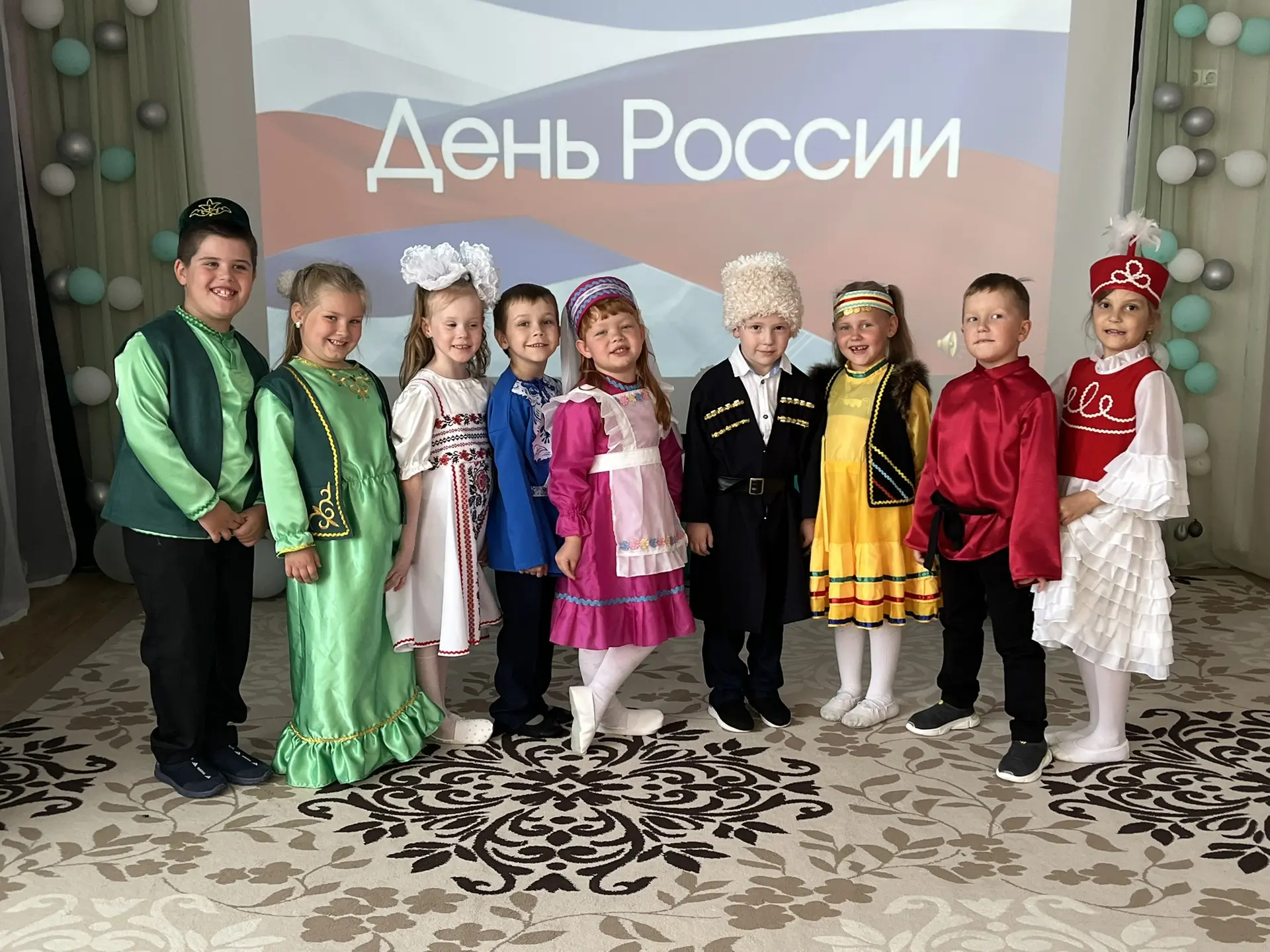 🇷🇺 Мы — едины, а значит — непобедимы!