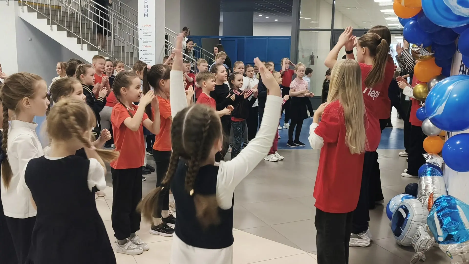 #Аксиома_наВолнеЗдоровья 🕺 Финал Недели здоровья: «Танцуй, чтобы жить»!💃 Сегодня в центре образовани