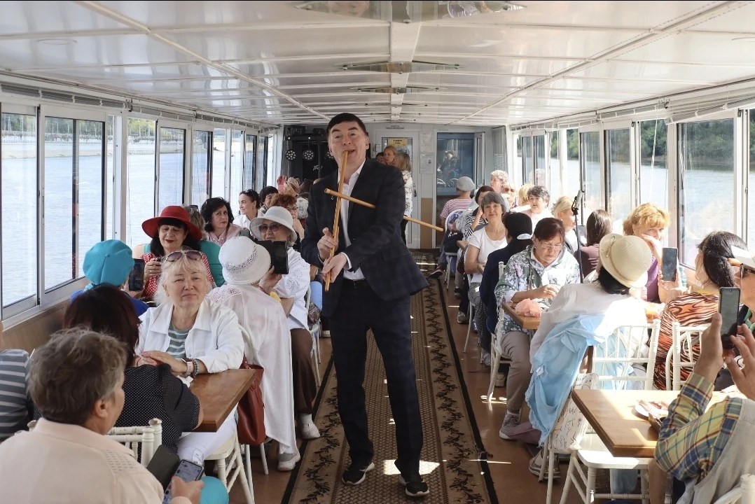 ⛴️Сегодняшний день стал настоящим праздником для активистов  Ленинского района. Около с...