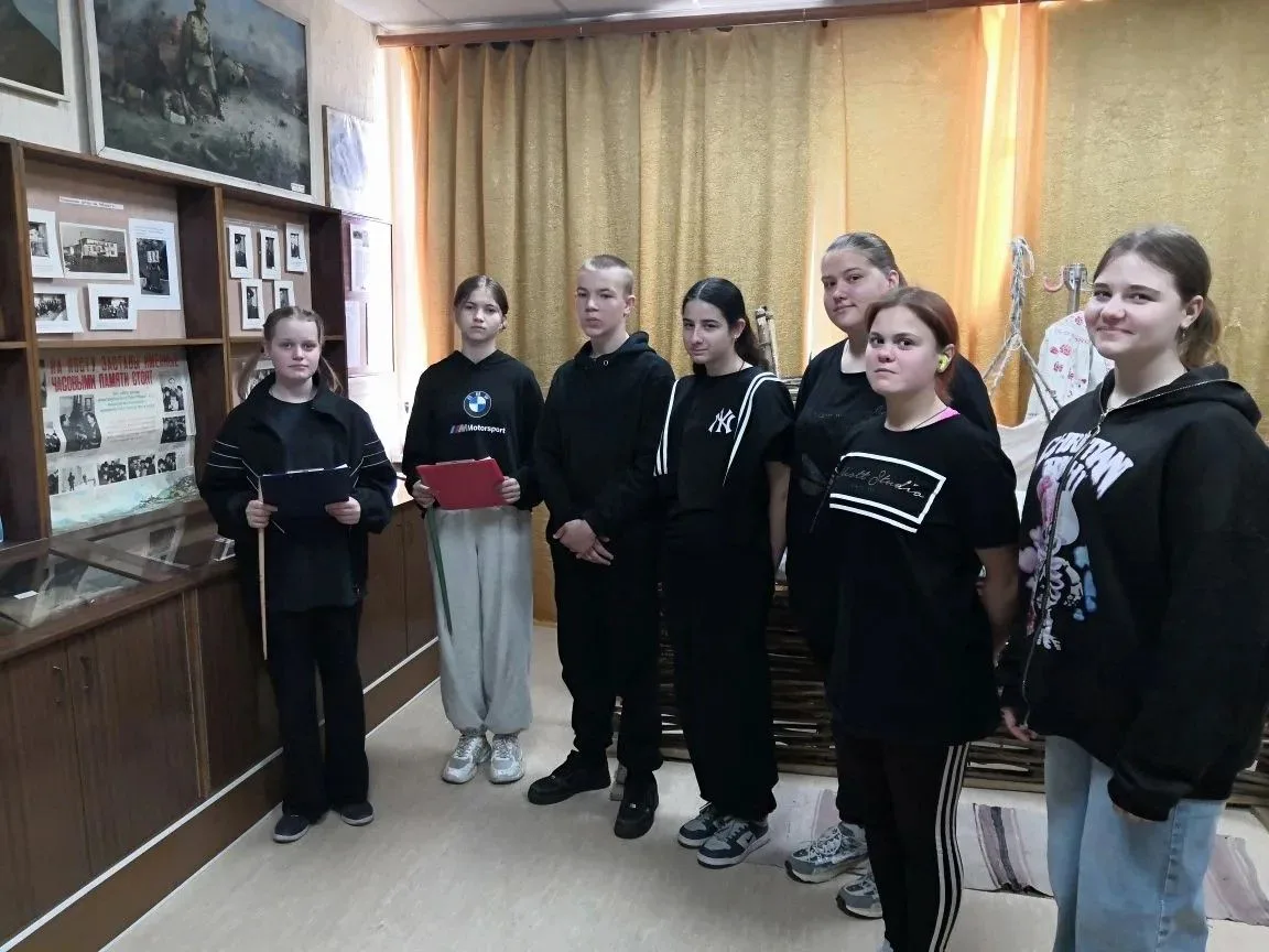 В преддверии празднования Дня Победы обучающиеся 1-9 классов посетили школьный музей "Память". Экску
