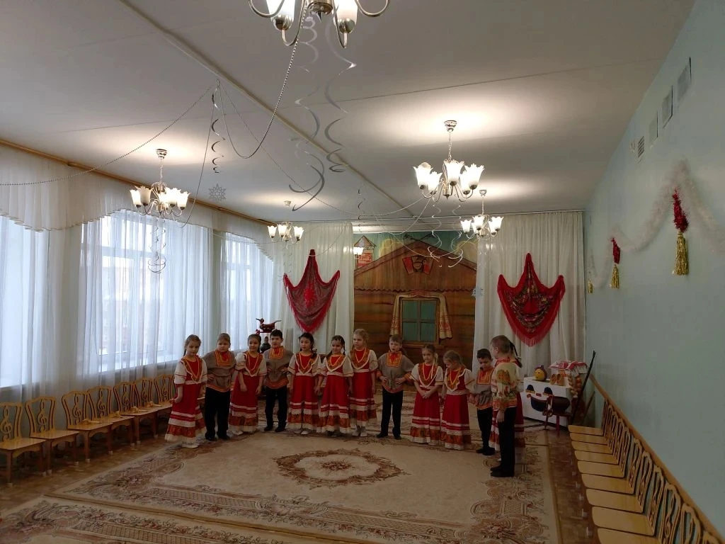 Музыкальные руководители нашего дошкольного отделения Старовойтова Т. С. и Финк Н. В. провели мастер